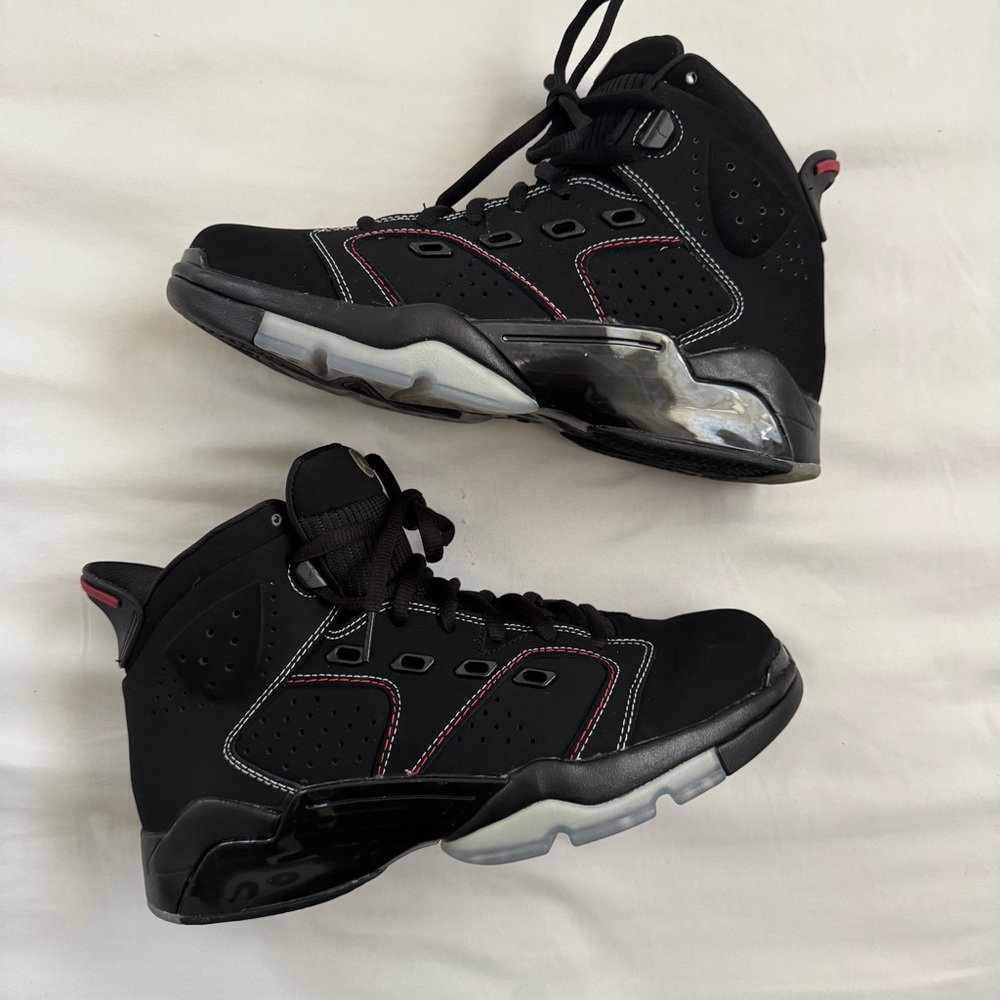Air Jordan (size 7.5) unisex men’s 6-17-23 Black/University Red Noir/rouge shoes